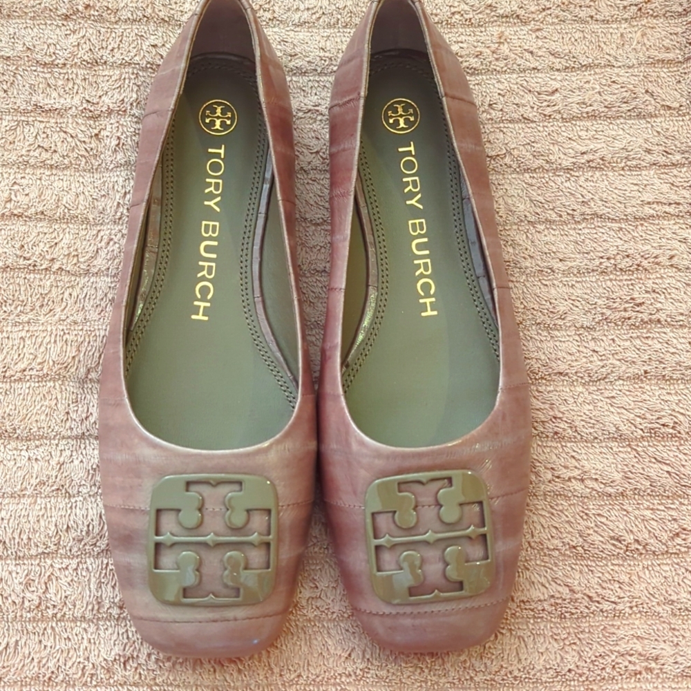Tory Burch EUC 7 Flats Gray/Brwns